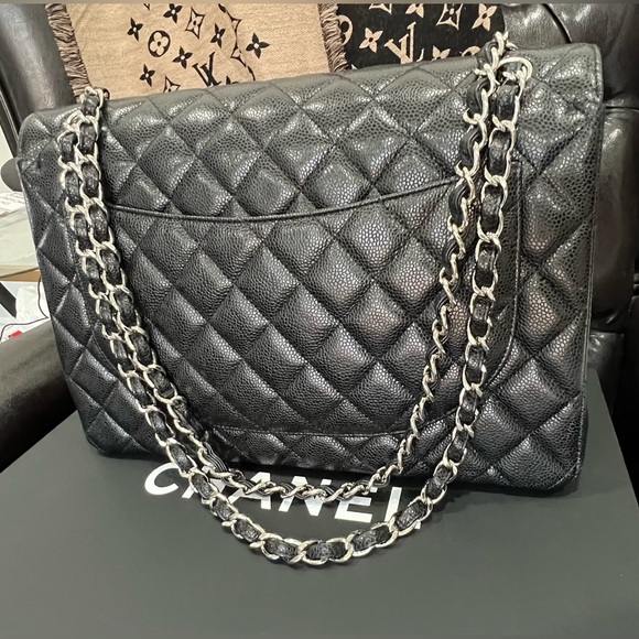 🔥Authentic Chanel Classic Flap Maxi in Black Caviar Leather and Silver Hardware - Picture 4 of 16